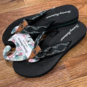 Tommy Bahama flip flops/beach shoes-NWT